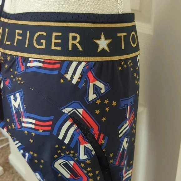 Hilfiger Collection- Tommy Hilfiger Red, White and Blue Workout Set - Picture 8 of 9